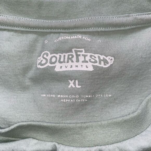 Sourfish Gourdys Pumpkin Run Long Sleeve Tee Size XL - Picture 3 of 5